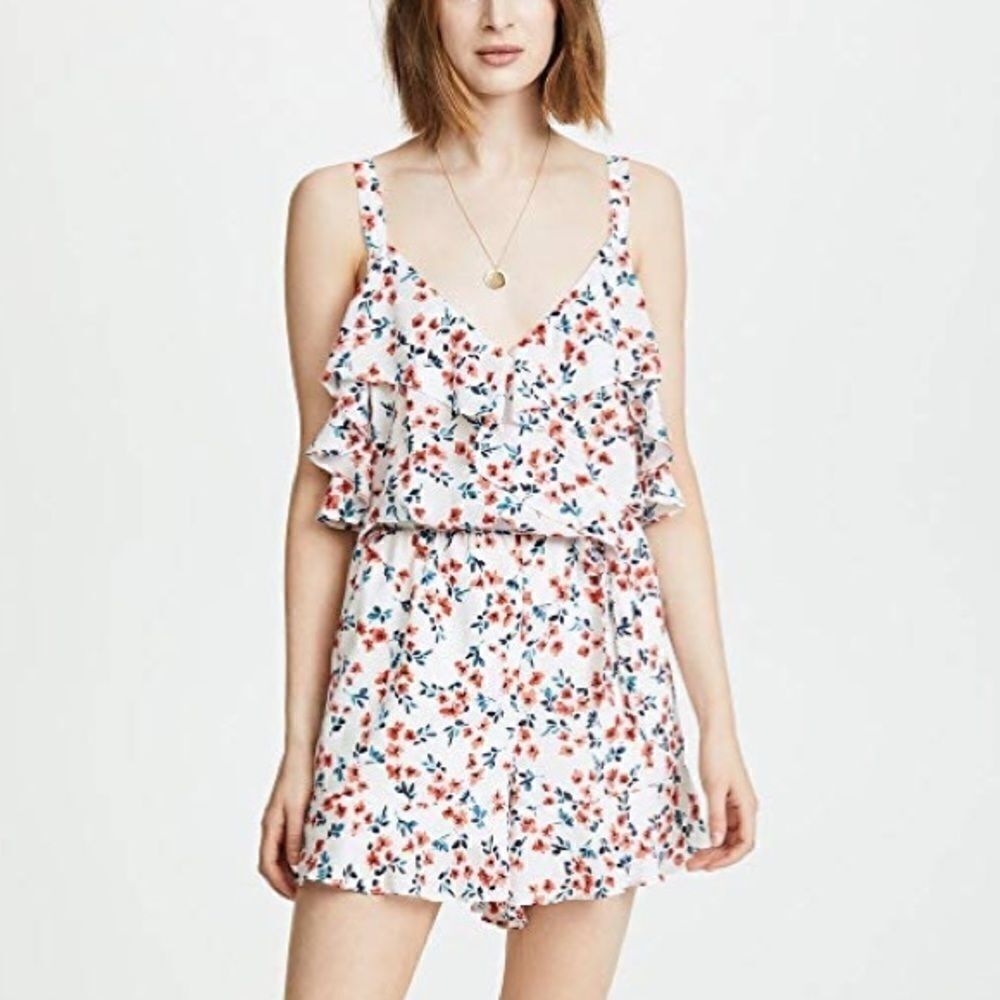 NWT Cupcakes and Cashmere Shorts Romper Size Medium